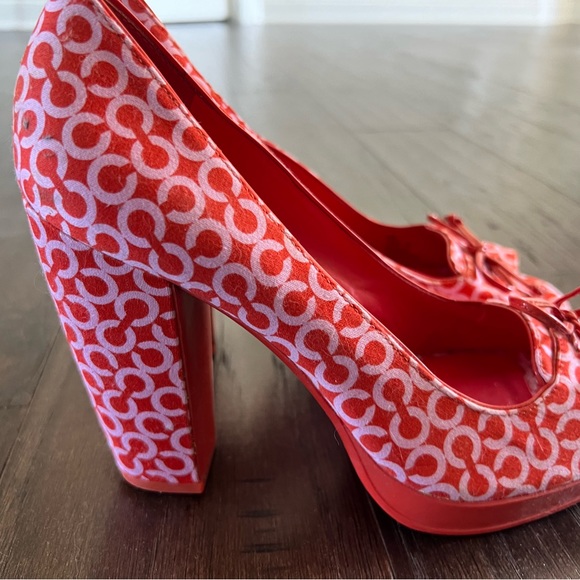 Coach Corey Signature Peep Toe Heels Pink/Red - Picture 2 of 6